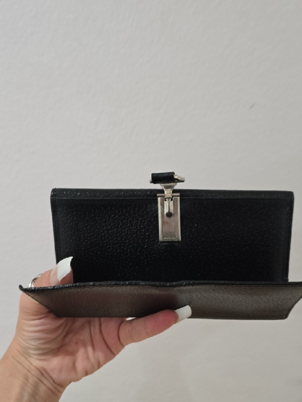 Gucci Black Leather Wallet with Silver Buckle Vintage NWOT - Picture 14 of 14
